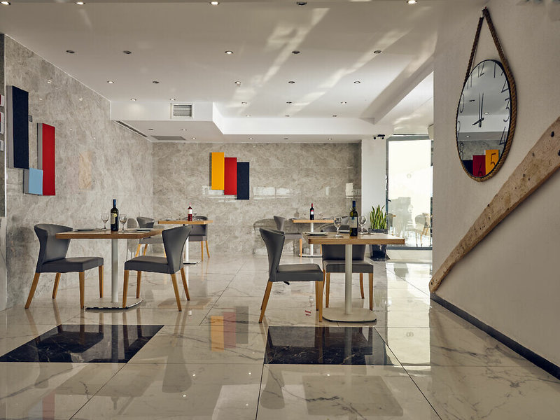 Cavo Orient Beach Hotel 13