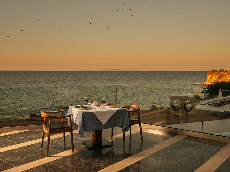 Cavo Orient Beach Hotel 14