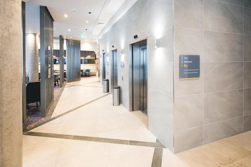 Maldron Hotel Newcastle 4