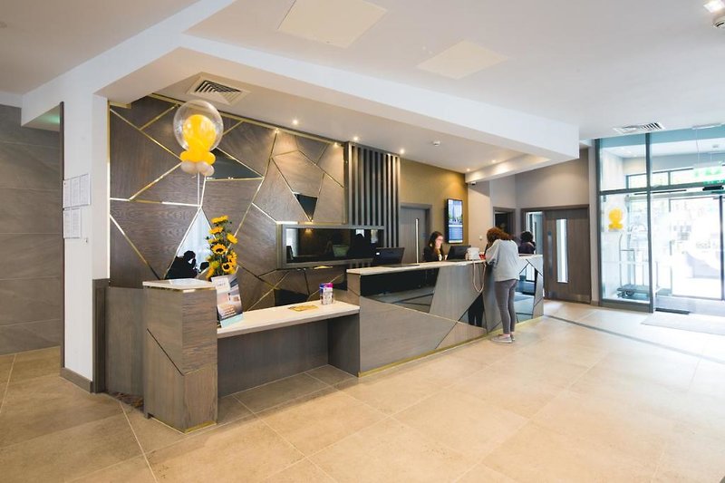 Maldron Hotel Newcastle 5