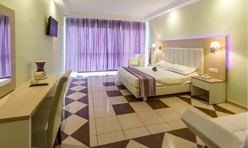 Hotel Aqua Blue Corfu 4
