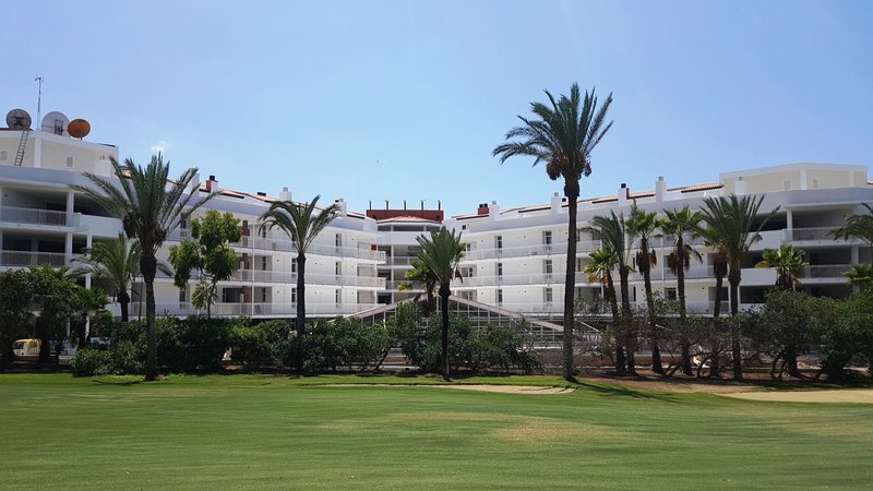 Gara Suites Golf & Suites 1