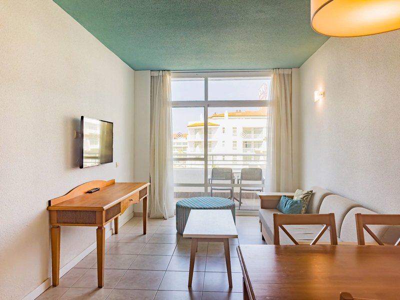 Gara Suites Golf & Suites 23