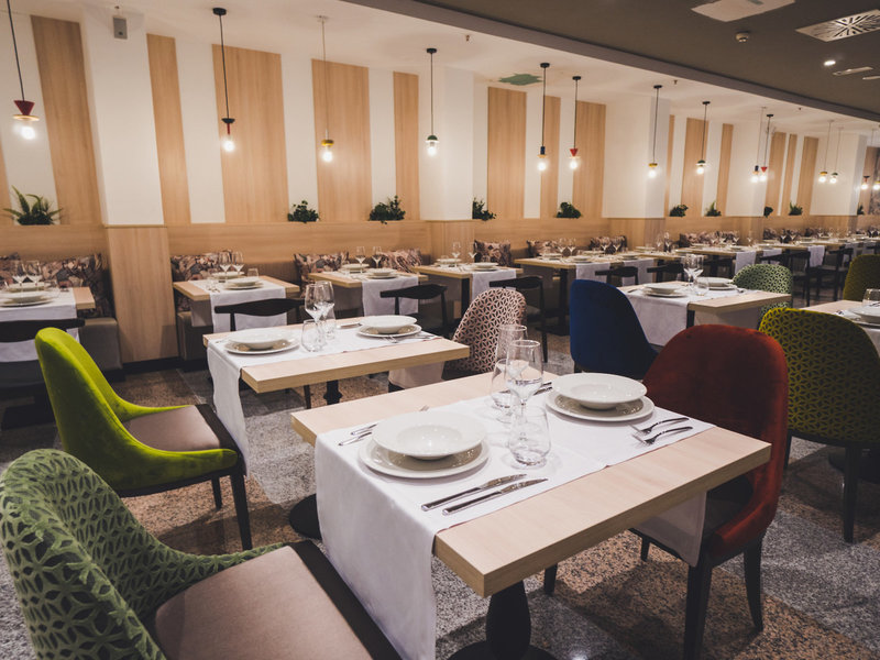 Gara Suites Golf & Suites 23