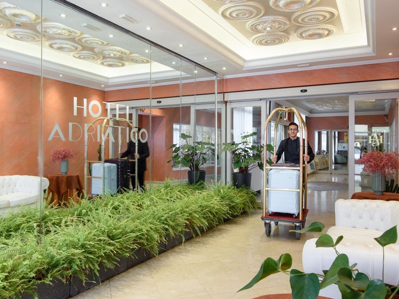 Grand Hotel Adriatico 8
