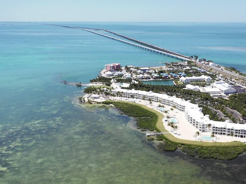 Isla Bella Beach Resort 8
