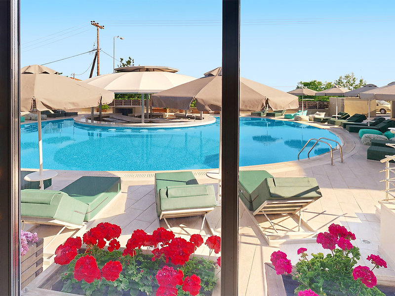 The Dome Luxury Hotel 5