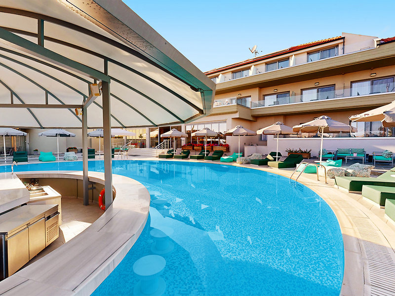 The Dome Luxury Hotel 6