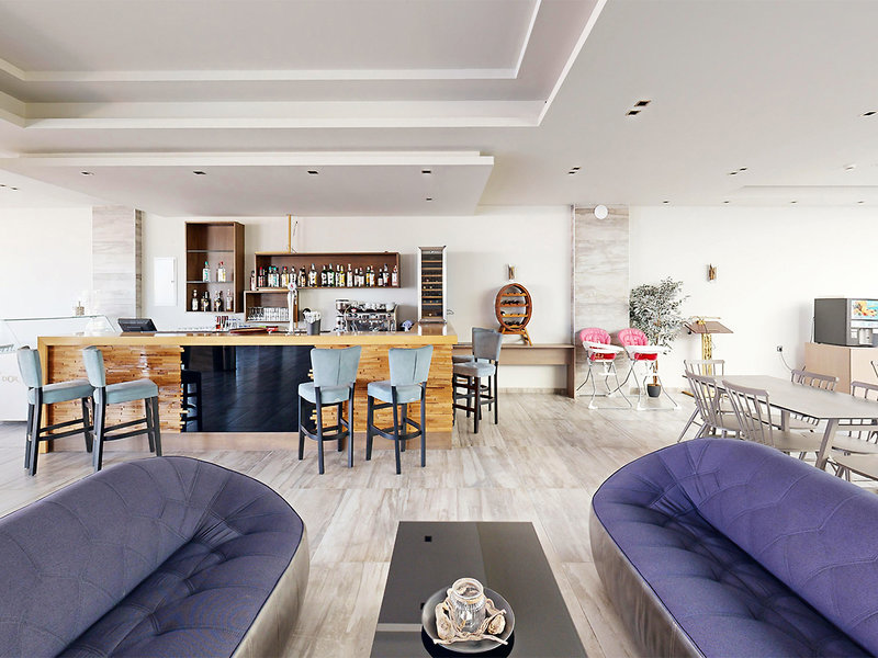 The Dome Luxury Hotel 11