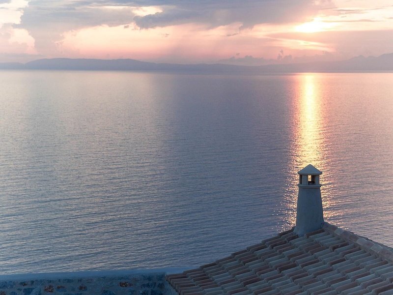 Aria Estate Suites & Spa 6