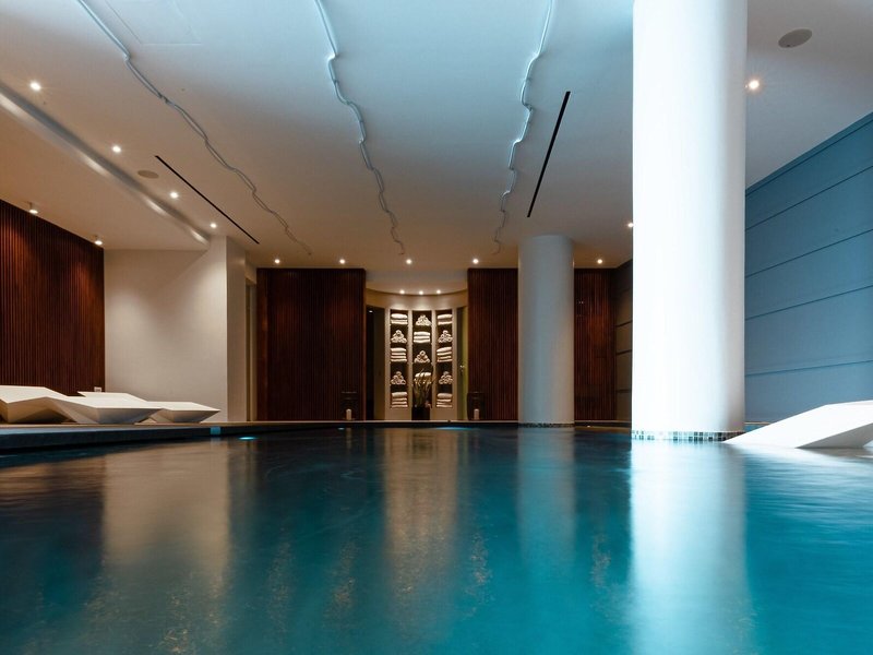 Aria Estate Suites & Spa 14