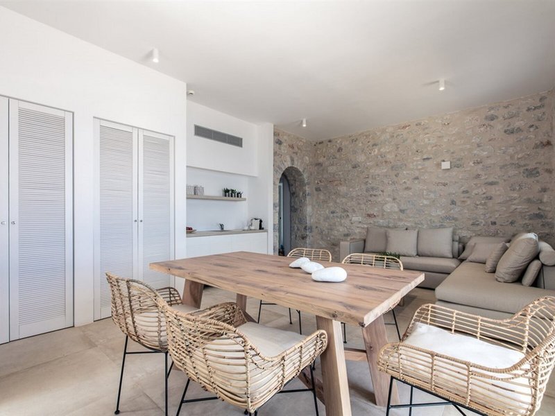 Aria Estate Suites & Spa 21