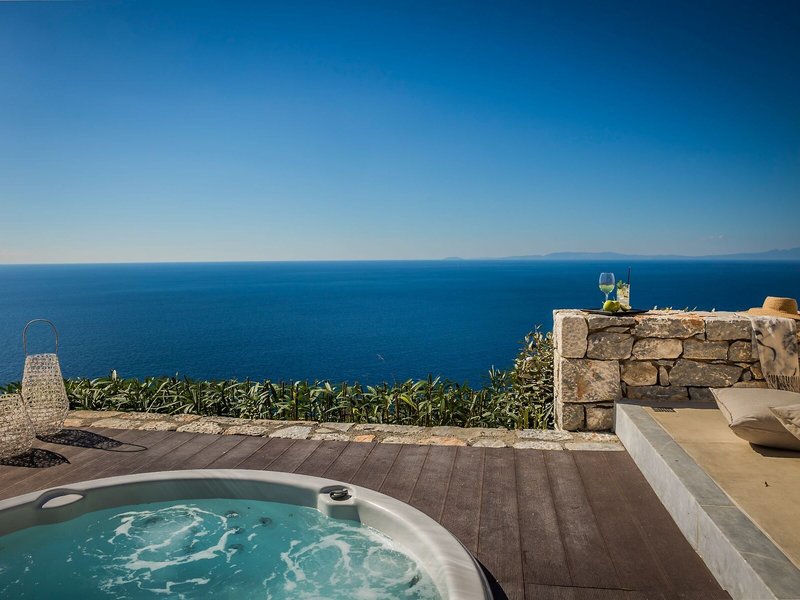 Aria Estate Suites & Spa 16