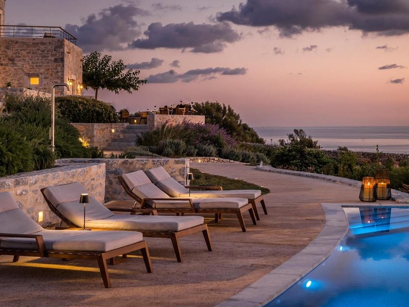 Aria Estate Suites & Spa 25