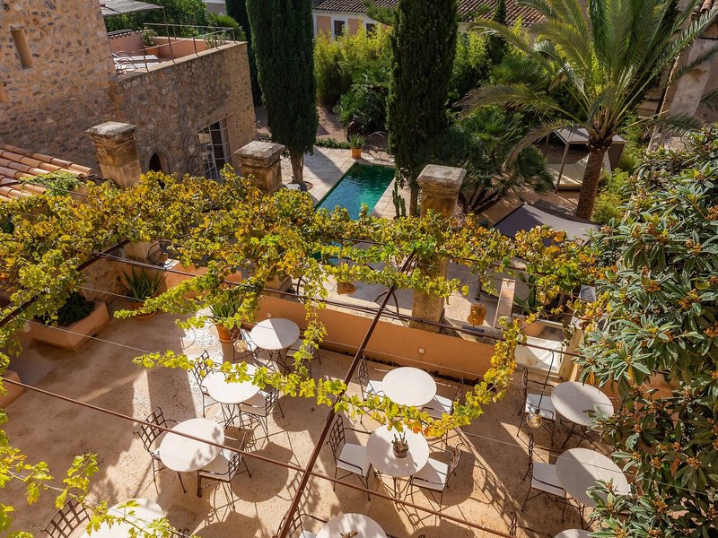 Yartan Boutique Hotel 1