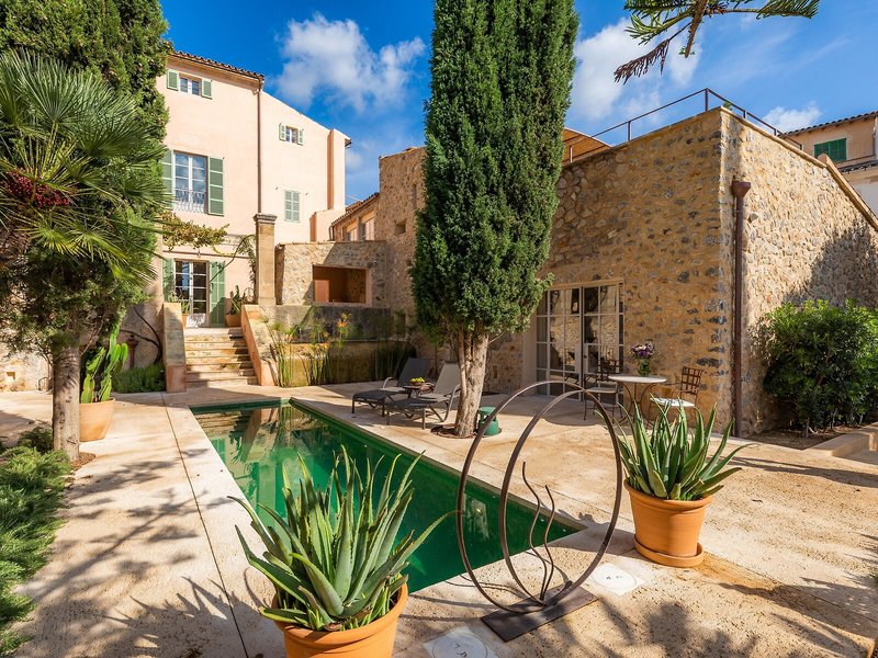 Yartan Boutique Hotel 10