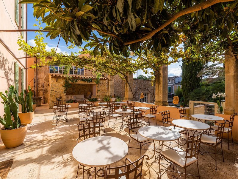 Yartan Boutique Hotel 9