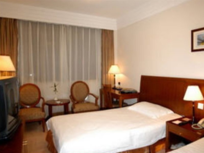 Jin Jiang Pacific Hotel 18