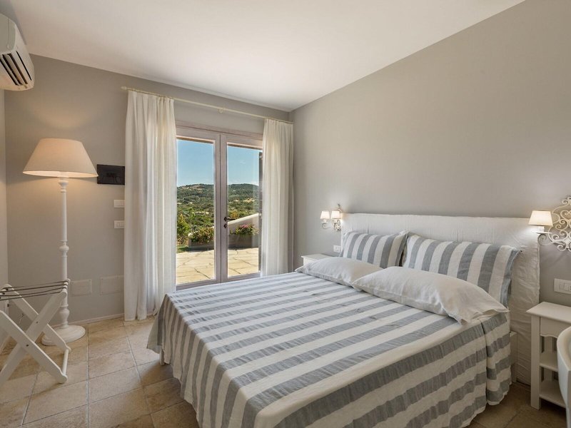 Tenuta Petra Bianca 14