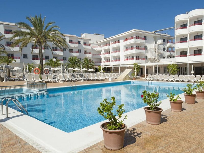 Coral Star Apartments 3