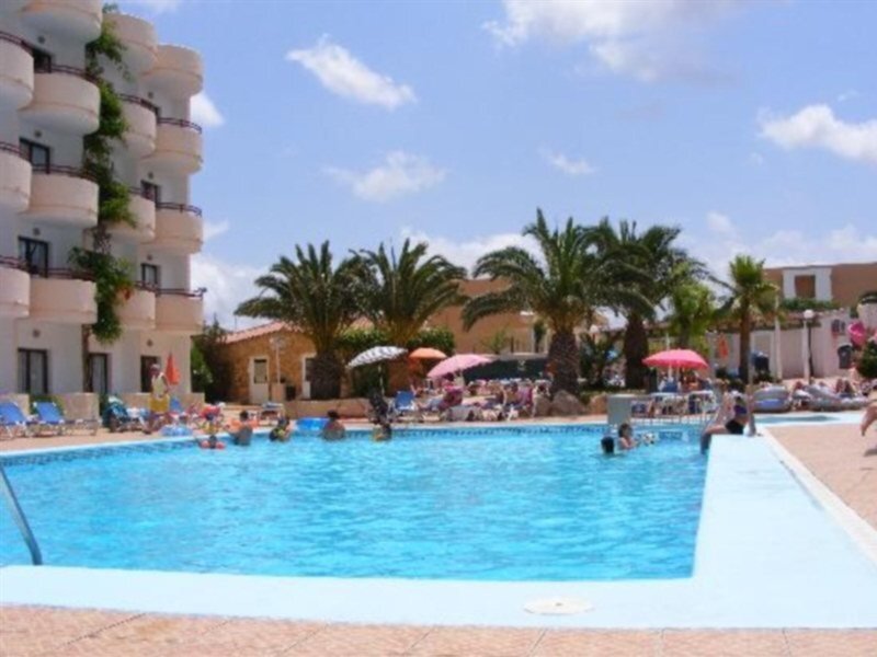 Coral Star Apartments 10