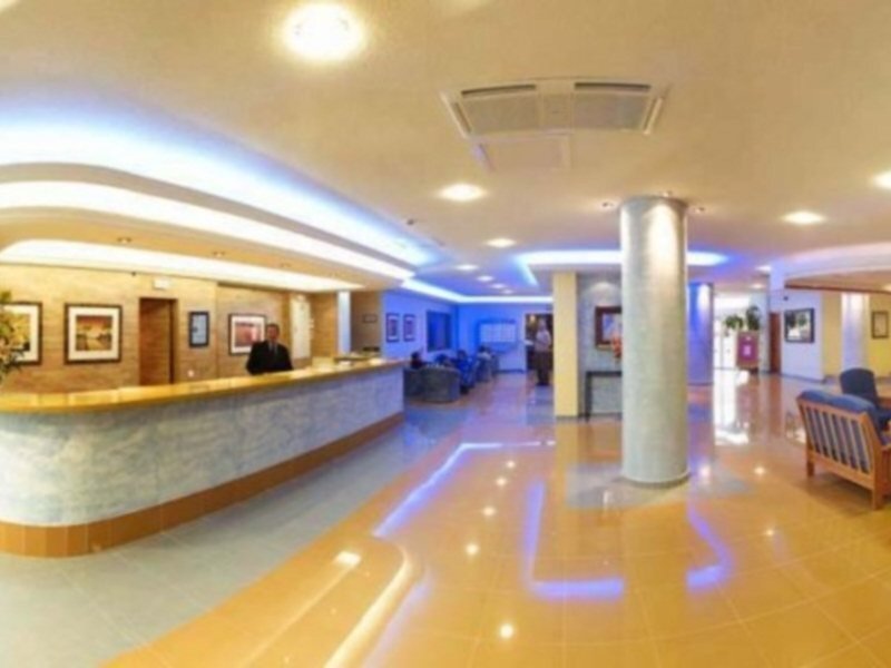 Coral Star Apartments 16