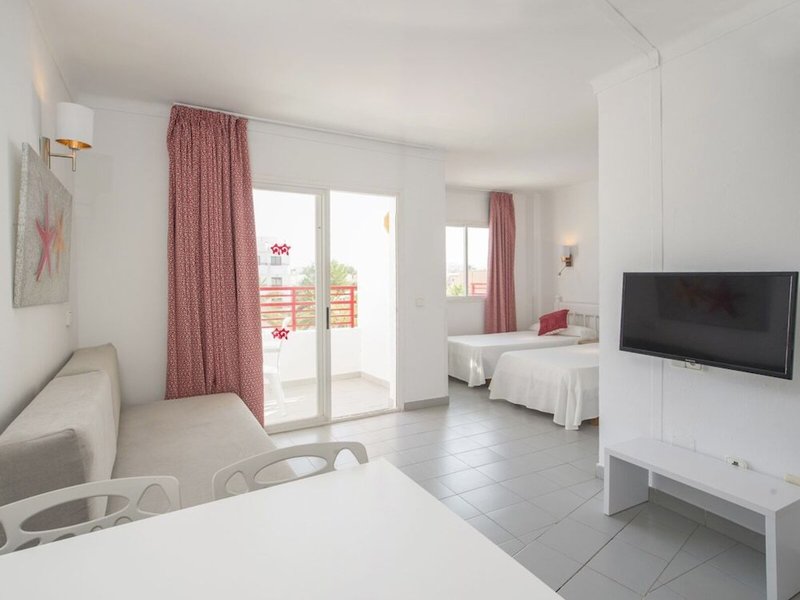 Coral Star Apartments 26