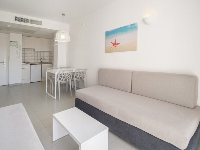 Coral Star Apartments 35