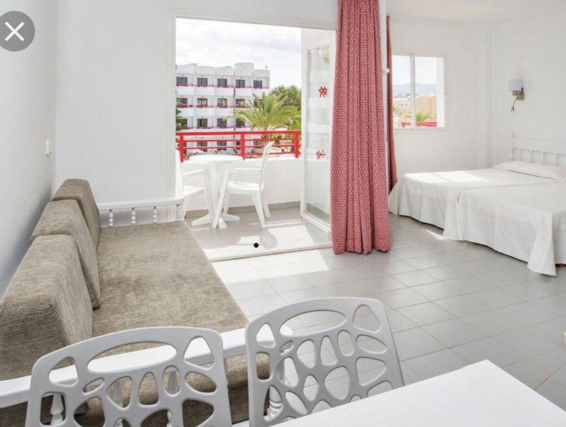 Coral Star Apartments 6