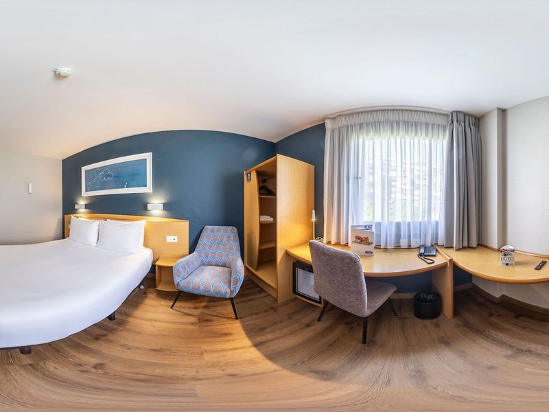Travelodge Alicante Puerto 33