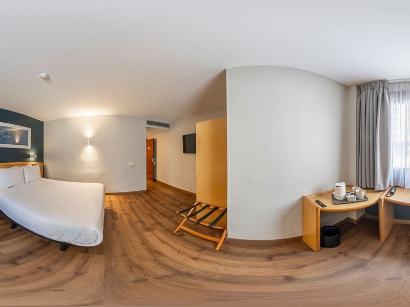 Travelodge Alicante Puerto 35