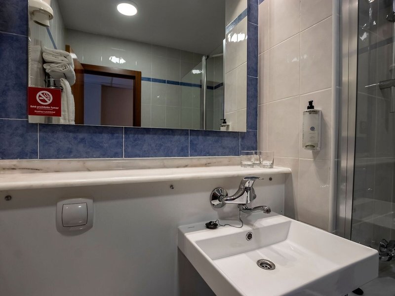 Travelodge Alicante Puerto 41