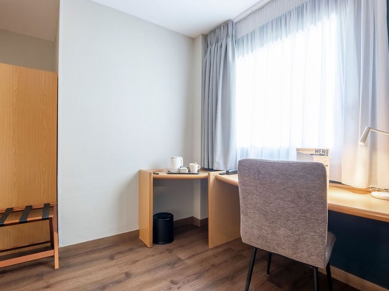 Travelodge Alicante Puerto 44
