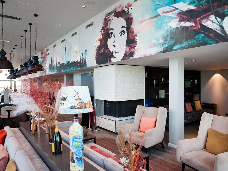 Hotel Indigo Berlin - East Side Gallery 9 - Bar
