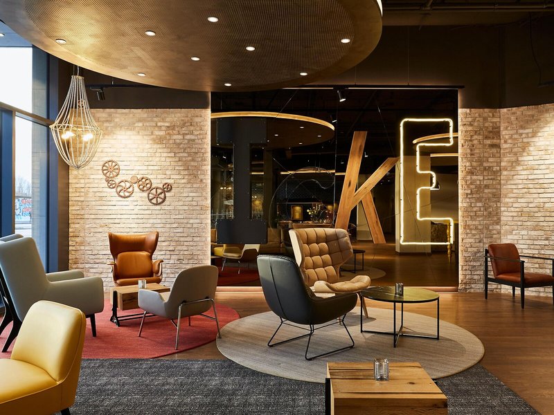 Hotel Indigo Berlin - East Side Gallery 11 - Lounge / Lobby