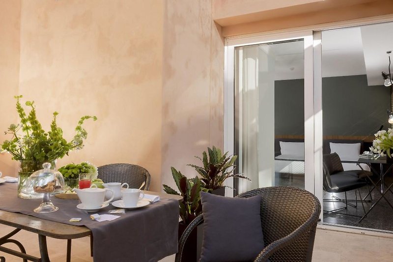 Hotel Royal Bissolati 6