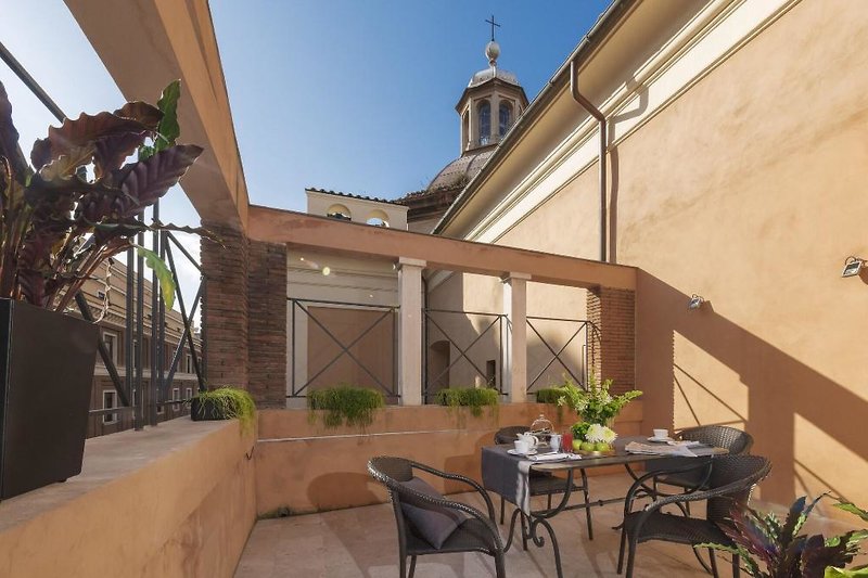 Hotel Royal Bissolati 24