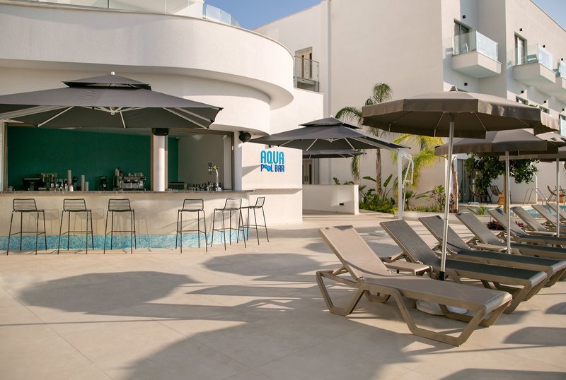 Paramount 15 - Terrace