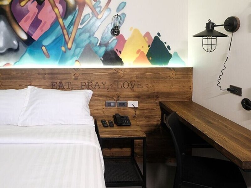 U Hotels Makati 2
