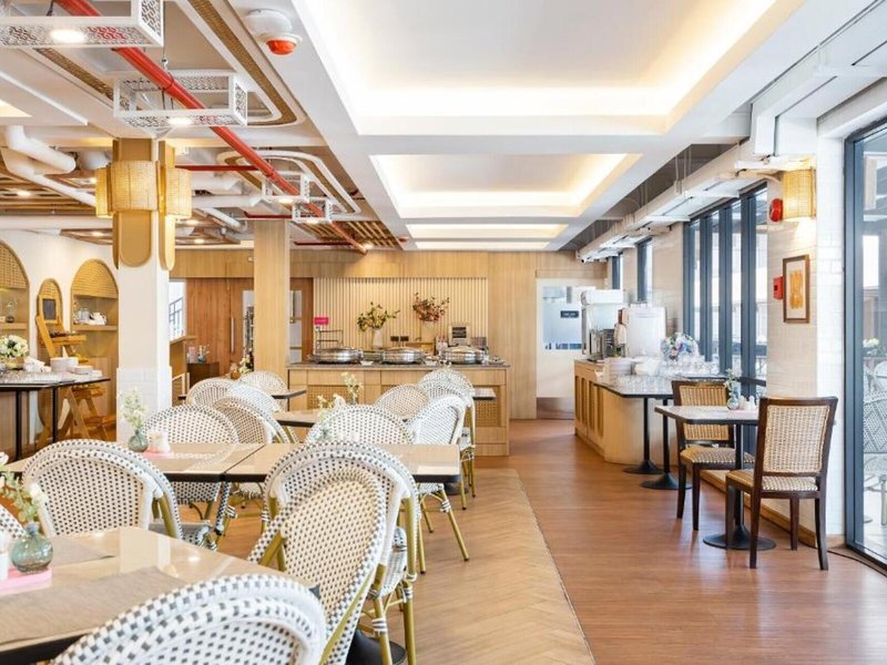 Darley Hotel Chiangmai 15