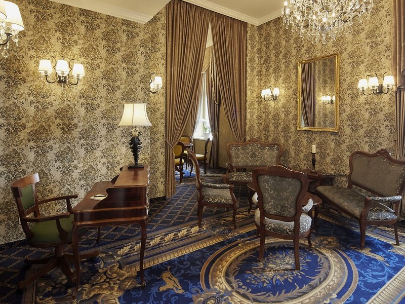 Mystery Hotel Budapest 8