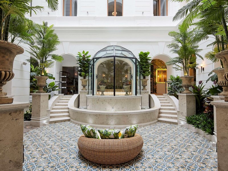 Mystery Hotel Budapest 9