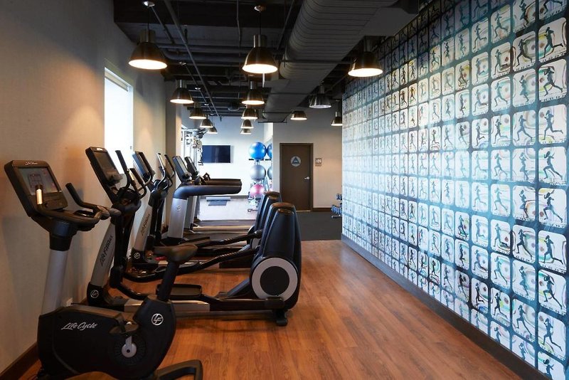 AC Hotel Beverly Hills 3 - Sports and leisure