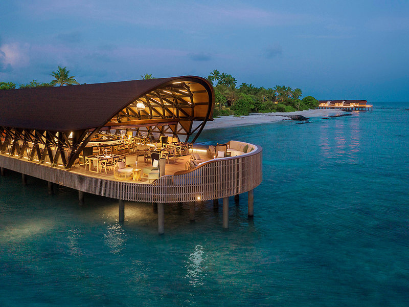 The Westin Maldives Miriandhoo Resort 7