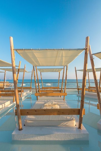 The Island Hotel 16