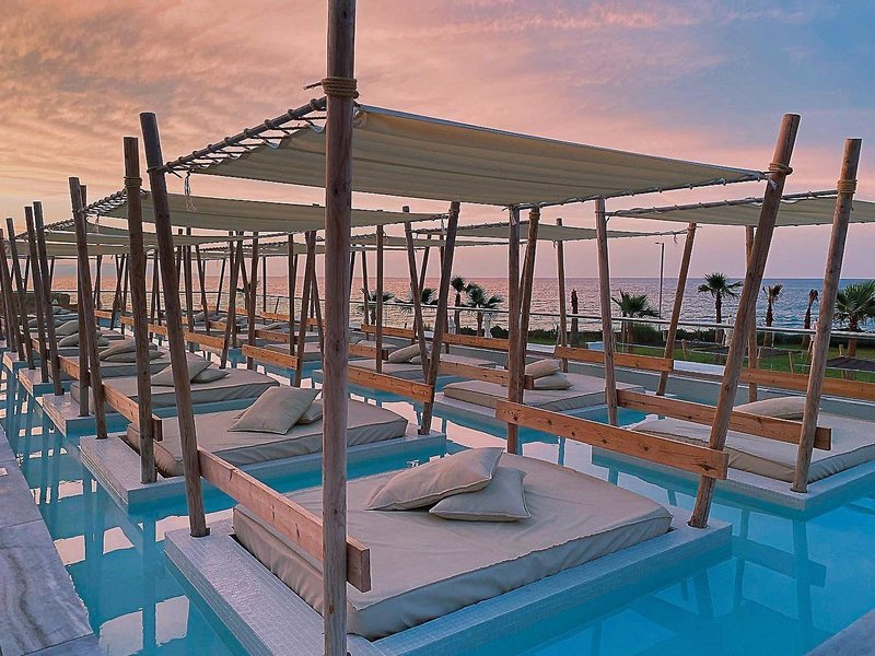 The Island Hotel 17