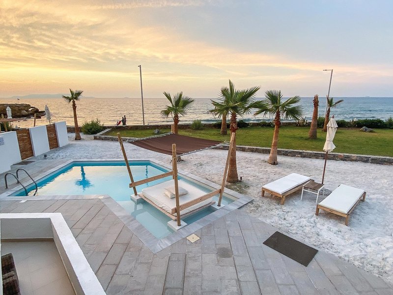 The Island Hotel 48