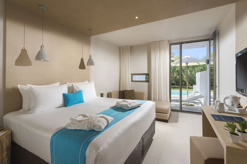 The Island Hotel 12