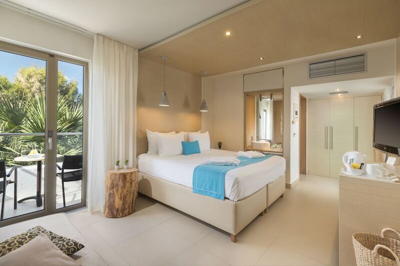 The Island Hotel 13