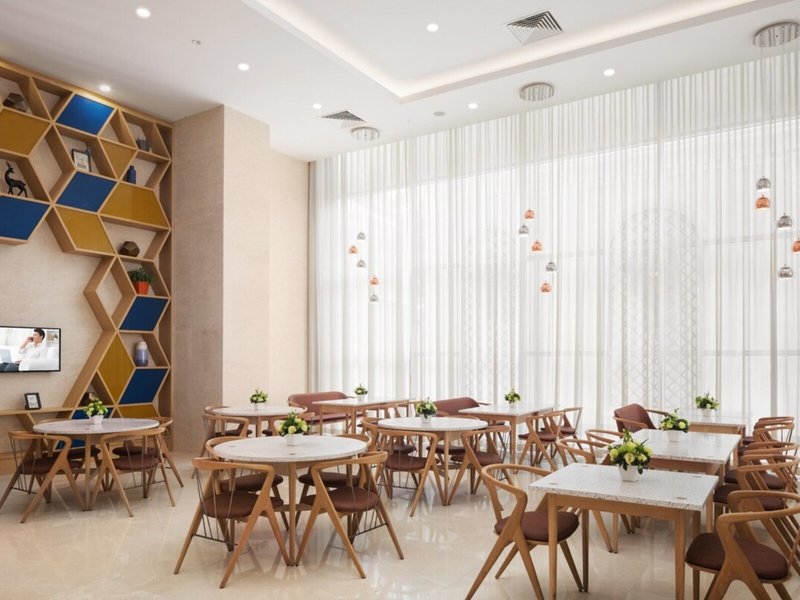 T-Ritz Saigon Hotel & Apartment 8